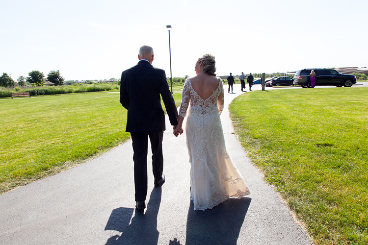 Barnyard Wedding Photography Illinois Park