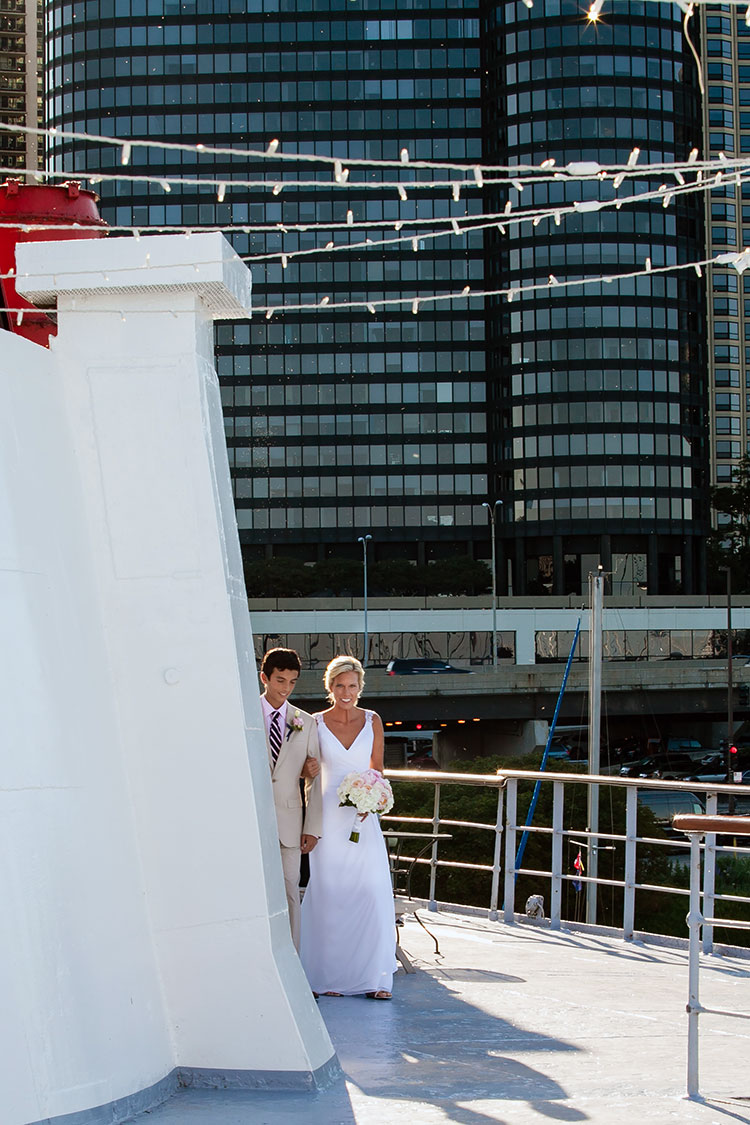 Chicago Lake Michigan Wedding on Boat