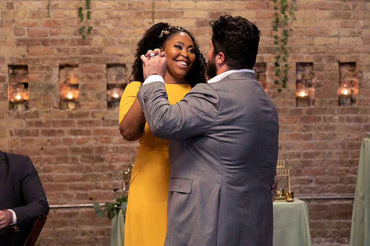 Chicago Wedding Birde and Groom First Dance